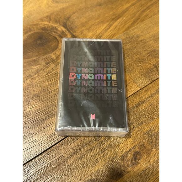 BTS K-POP Dynamite CASSETTE TAPE LIMITED EDITION SEALED - Picture 1 of 3